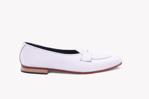 Super Low Top White Penny Loafer
