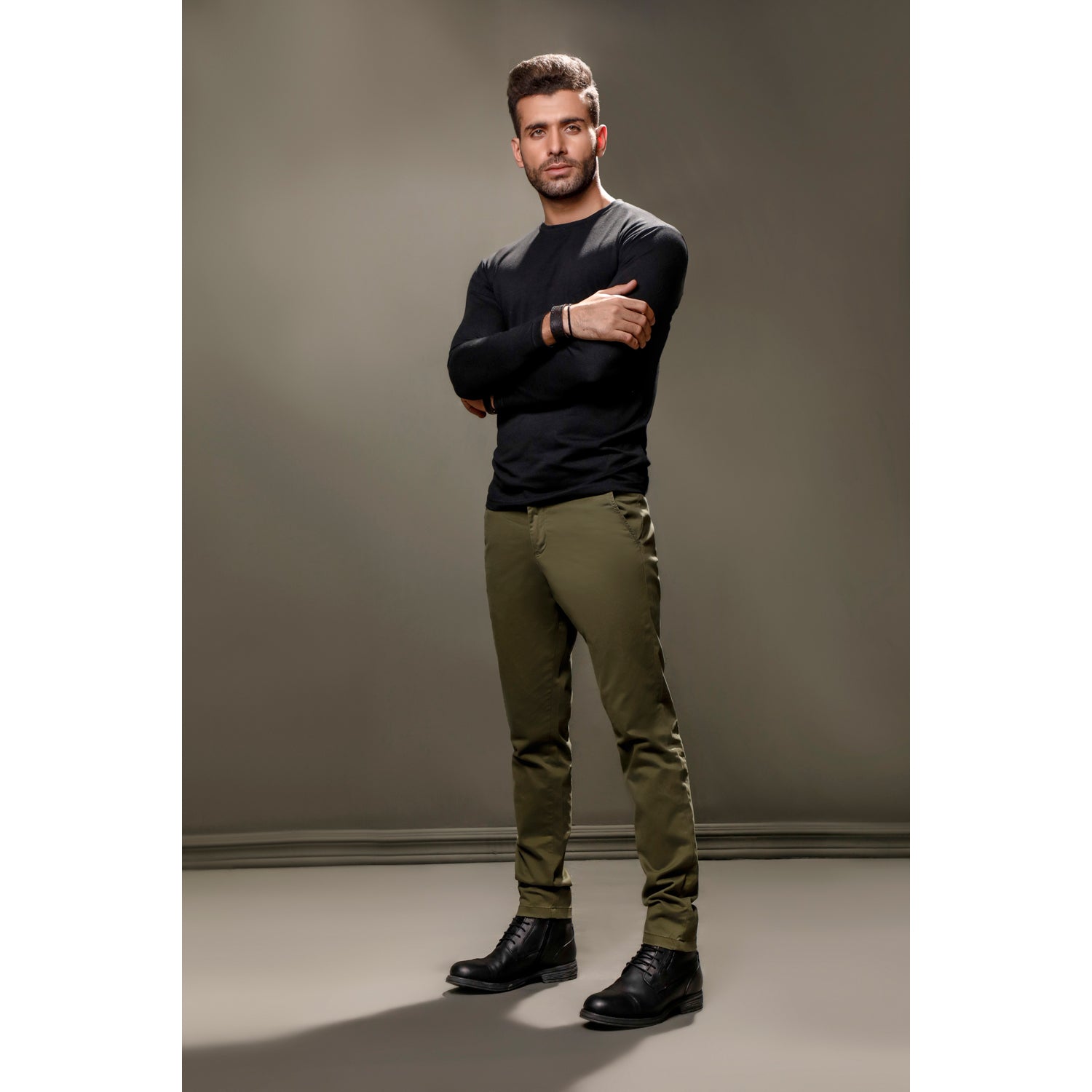 Black Full Sleeves Crew Neck
