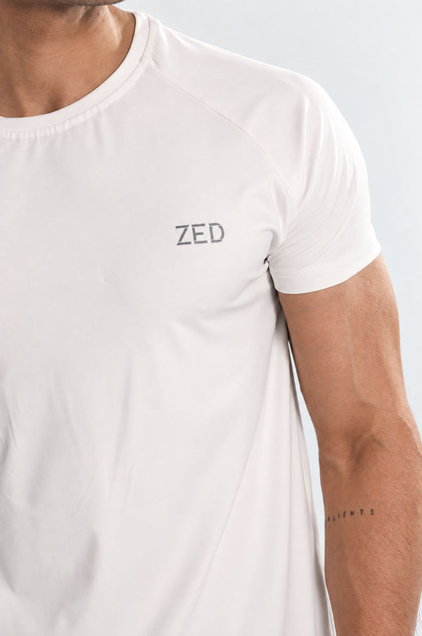 White COURTFLOW™ Anti-Odor Active Tee